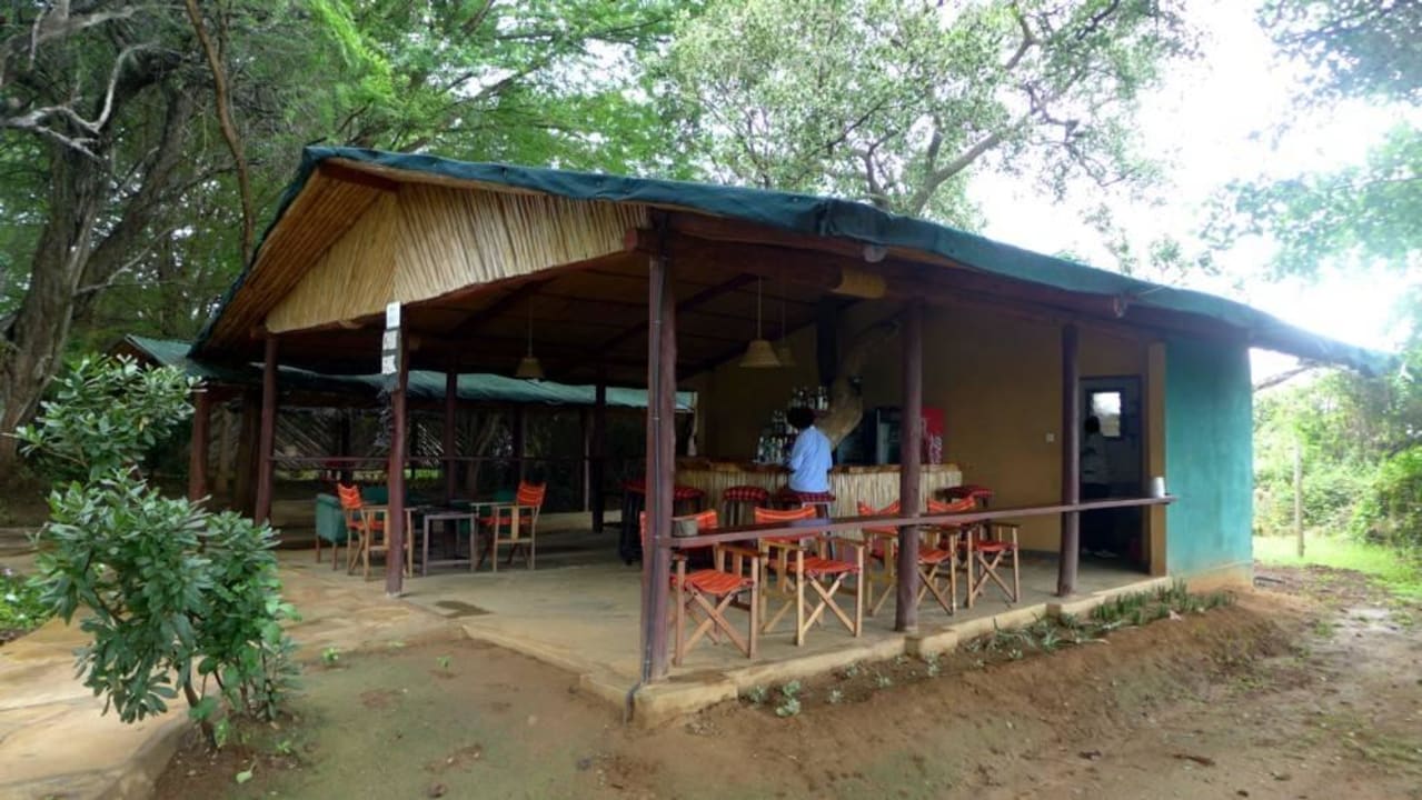 Die Bar Sentrim Tsavo Lodge