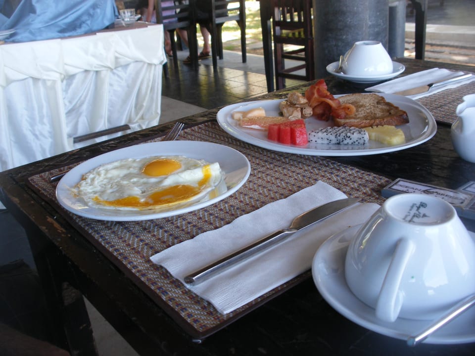 Frühstück Ocean Breeze Resort