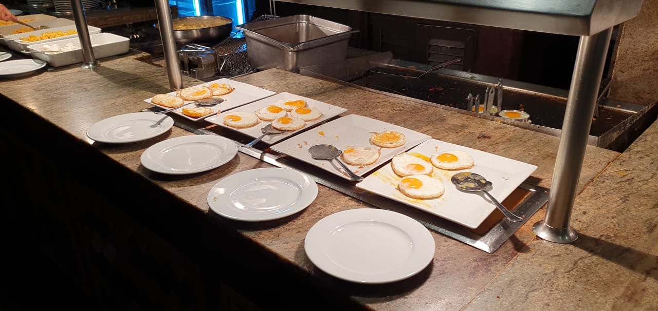 Gastro Hotel Riu Karamboa