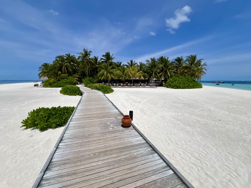 Außenansicht Vilamendhoo Island Resort & Spa