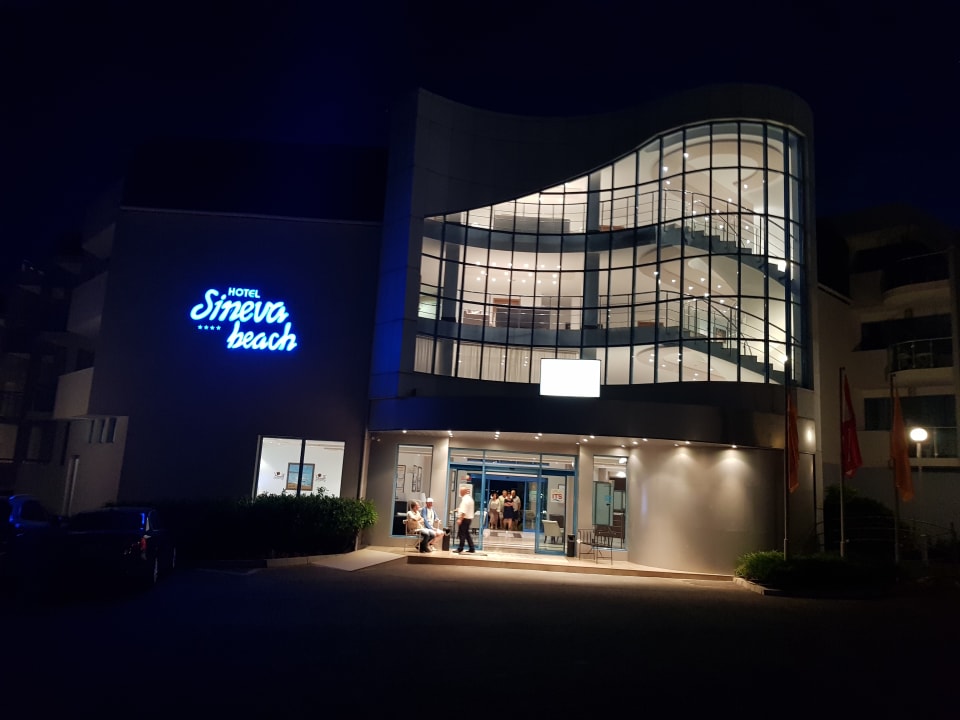 Außenansicht Hotel Sineva Beach