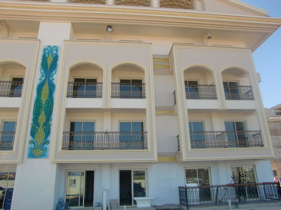 09.02.2011 von aussen  Diamond Excellence Resort & Spa