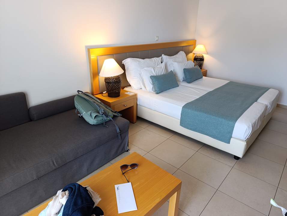 Zimmer Ariadne Beach Hotel