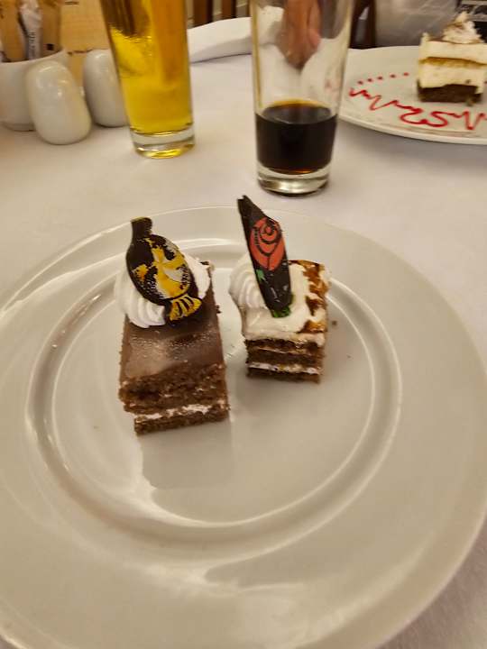 Gastro Brayka Bay Resort