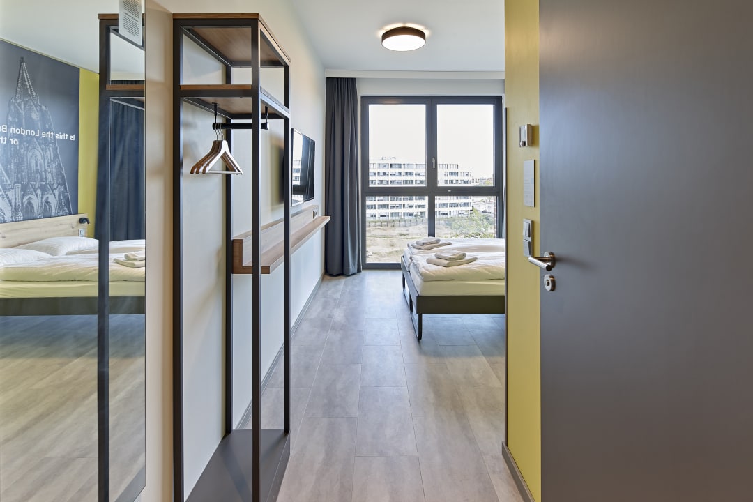 Zimmer MEININGER Hotel Köln West