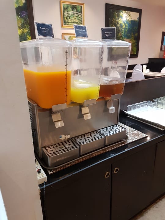 Gastro Pinnacle Lumpinee Park Hotel