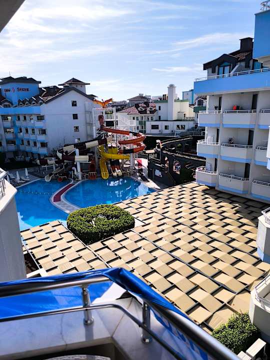 Pool Grand Seker Hotel