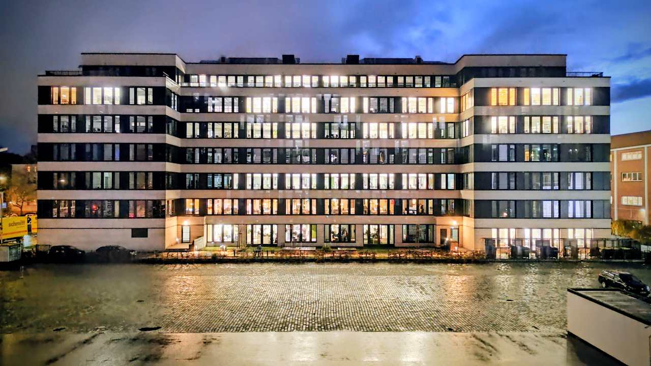 Ausblick Holiday Inn - the niu, Flash Berlin Charlottenburg