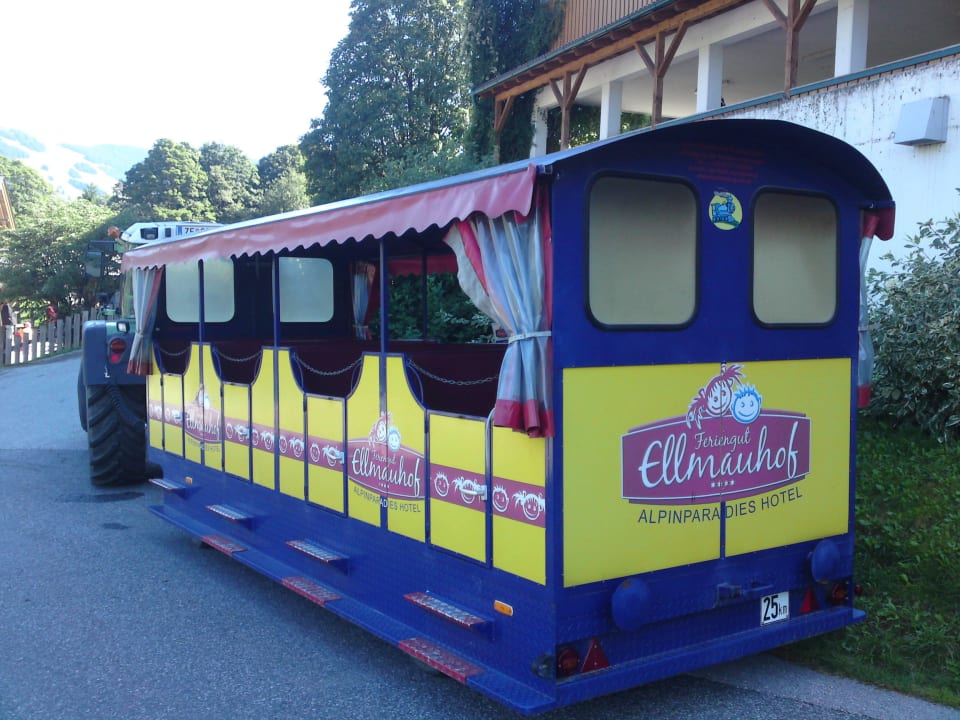 Bimmelbahn - Traktor Ellmauhof - das Generationenresort