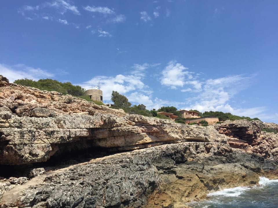 Hinter dem Hotel Iberostar Waves Club Cala Barca