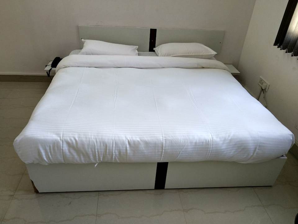 Zimmer The Radiance Suites & Apartments