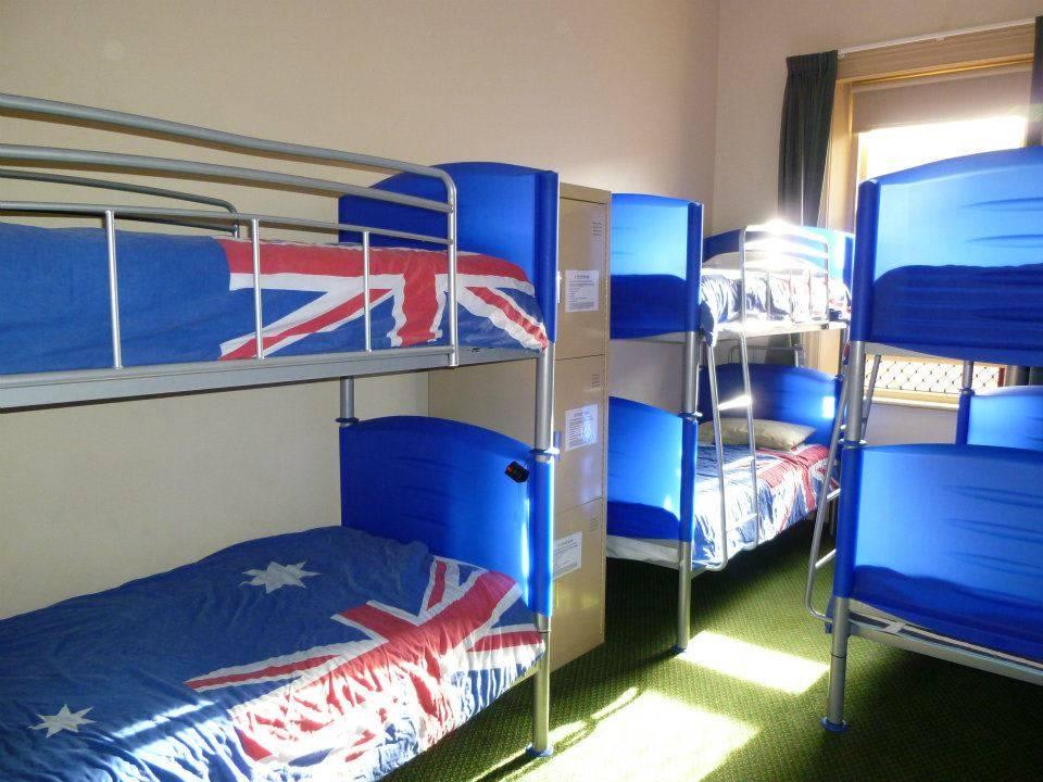Dorm Room Adelaide's Shakespeare Backpackers International  Hostel