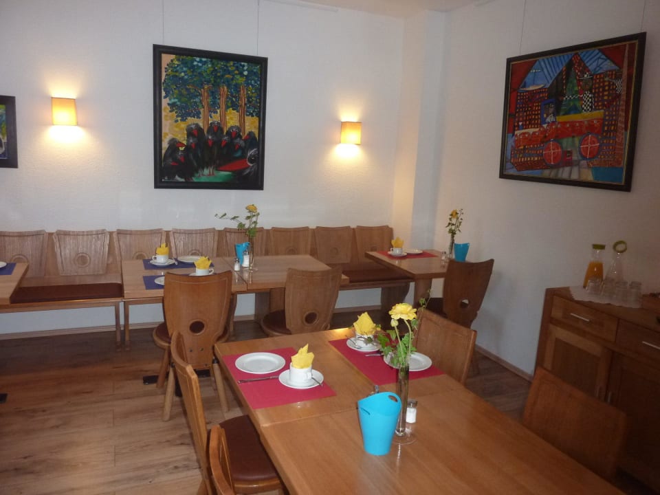 Kleiner Frühstücksraum Hotel INNsel26