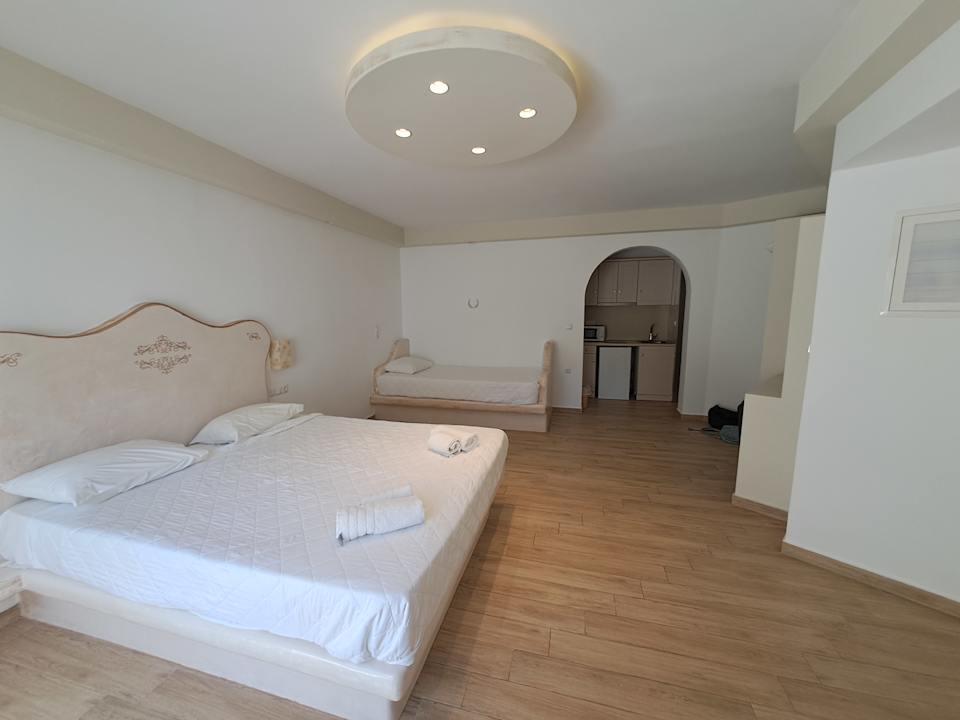 Zimmer Apartments Evdokia