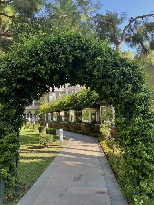 Gartenanlage Papillon Ayscha