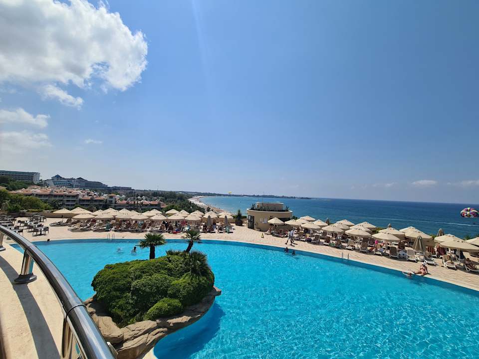 Pool Melas Resort Hotel