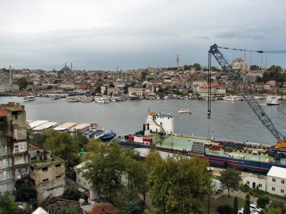 Blick von der Dachterrasse auf die Altstadt Istanbul Golden City Hotel