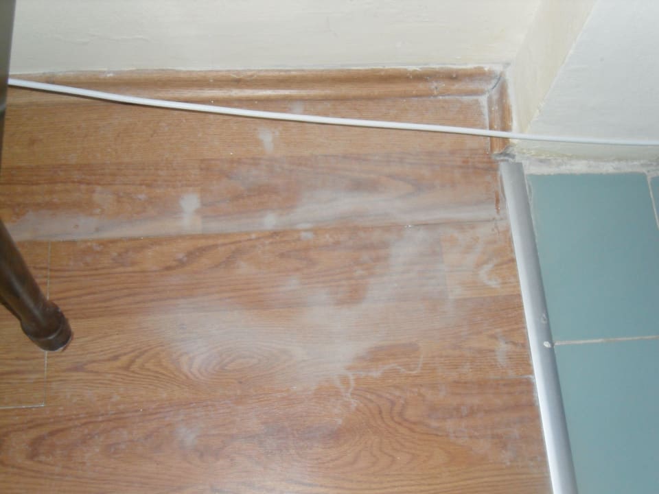 Verdreckter Fussboden Hotel Nish Bodrum Resort