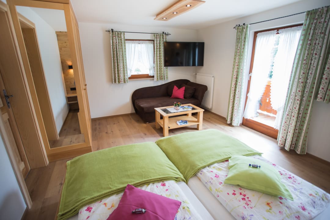 Zimmer Gästehaus Göllblick