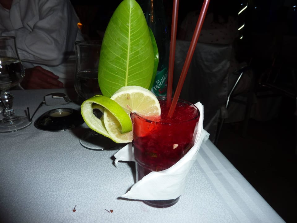 Leckerer Cocktail TUI MAGIC LIFE Africana