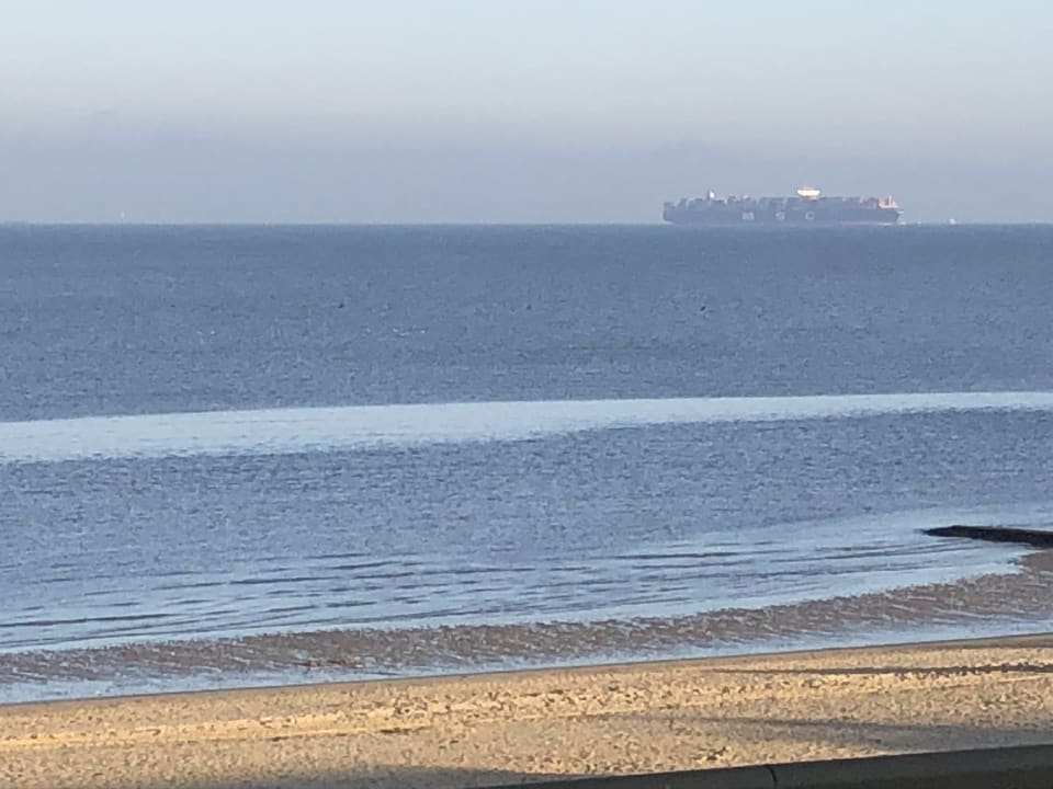 Außenansicht Residenz Meeresbrandung