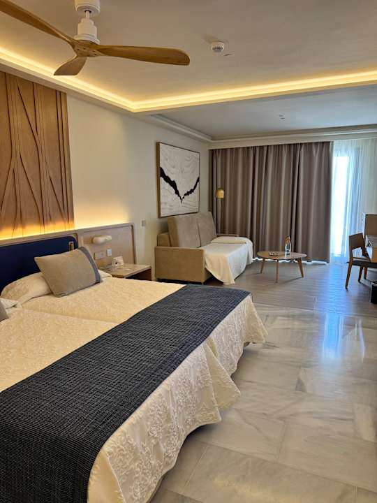 Zimmer Hipotels Barrosa Palace