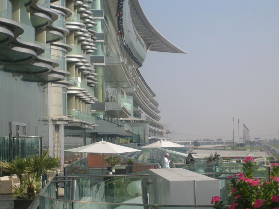 Terrasse The Meydan Hotel