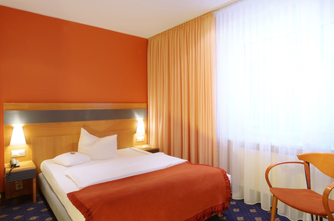 Zimmer Ringhotel Loew's Merkur