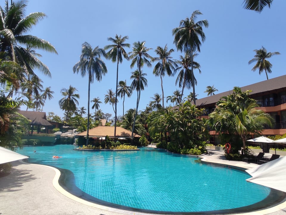 Pool Courtyard by Marriott Phuket, Patong Beach Resort