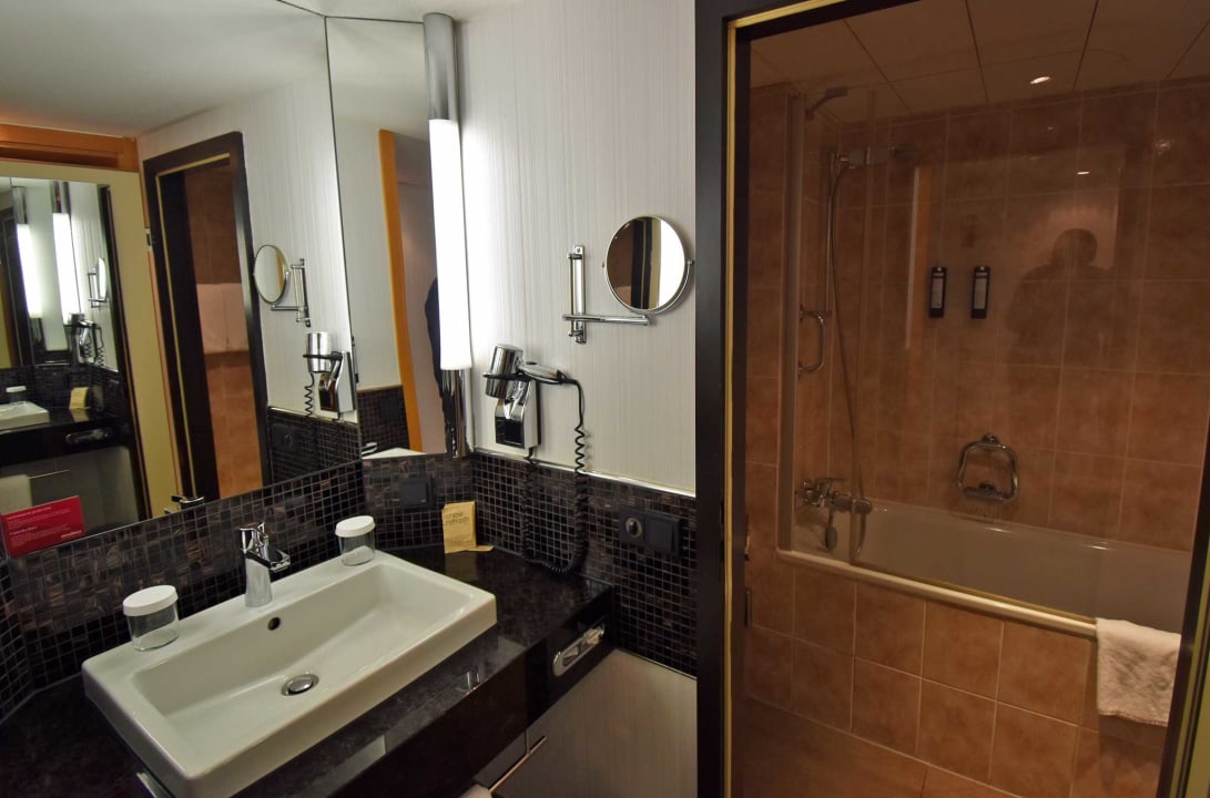 Zimmer Mövenpick Hotel Nürnberg Airport