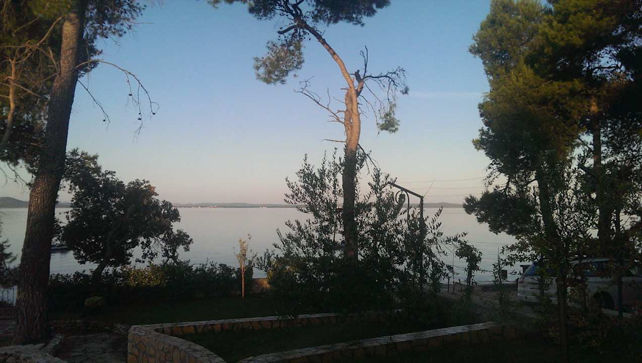 Vom Grundstück aufs Meer Villa Nela