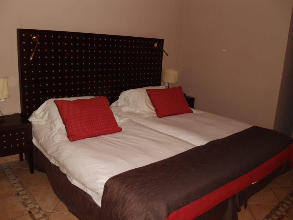 Bett Seaside Hotel Sandy Beach