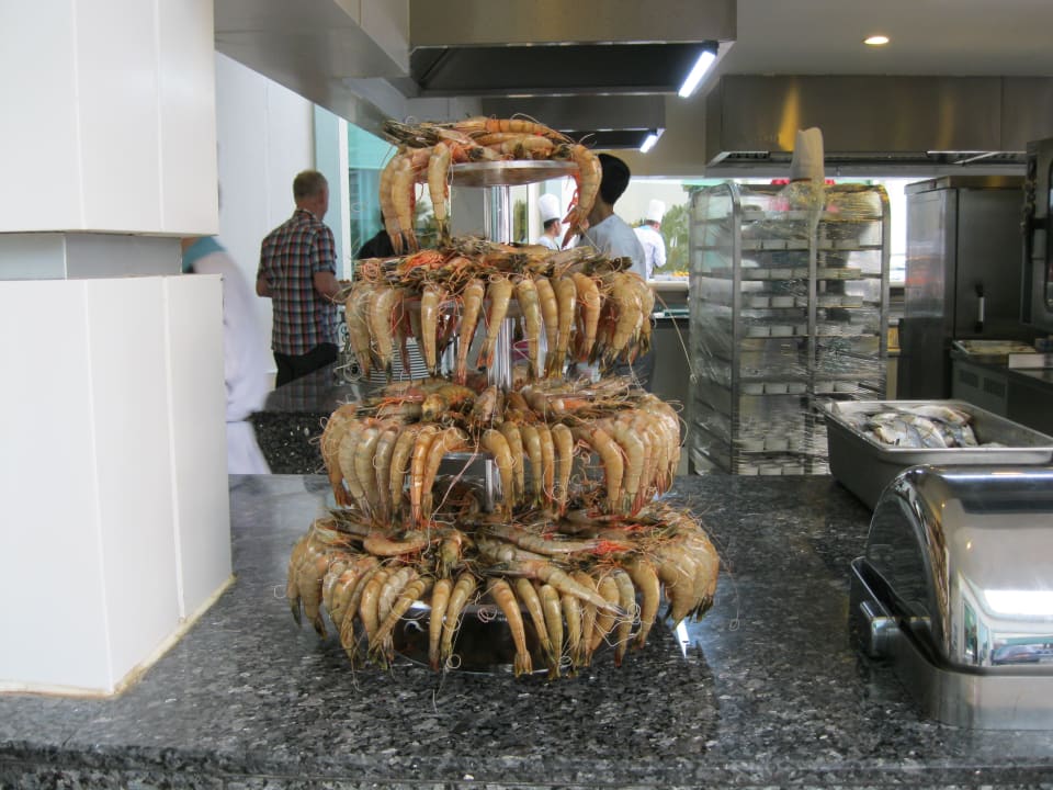 Riesengarnelen satt an der Fischtheke Hotel Delphin Imperial