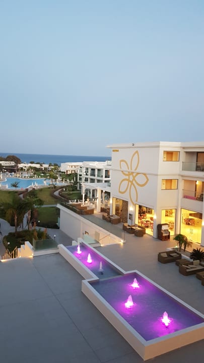 Gartenanlage Asterias Beach Resort