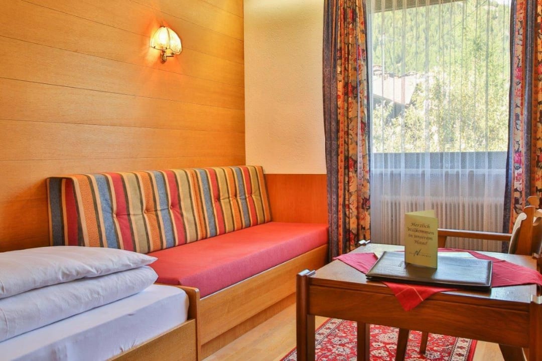 Einzelzimmer Hotel Pension Neururer