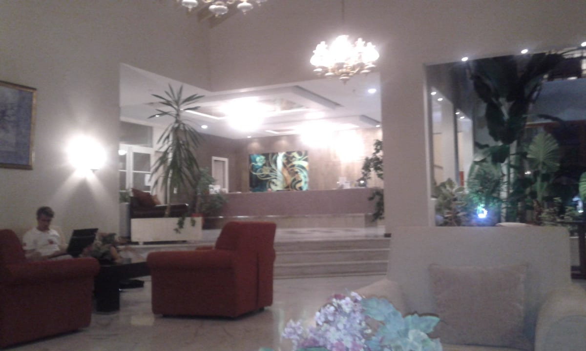 Lobby Alma Beach Hotel Alma Beach