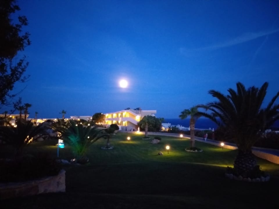 Außenansicht Hotel Kalithea Horizon Royal