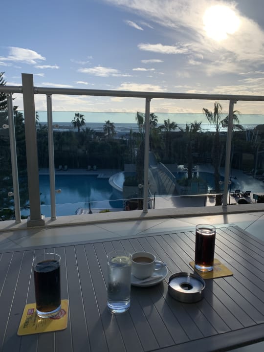 Ausblick Commodore Elite Suites & Spa - Adults only