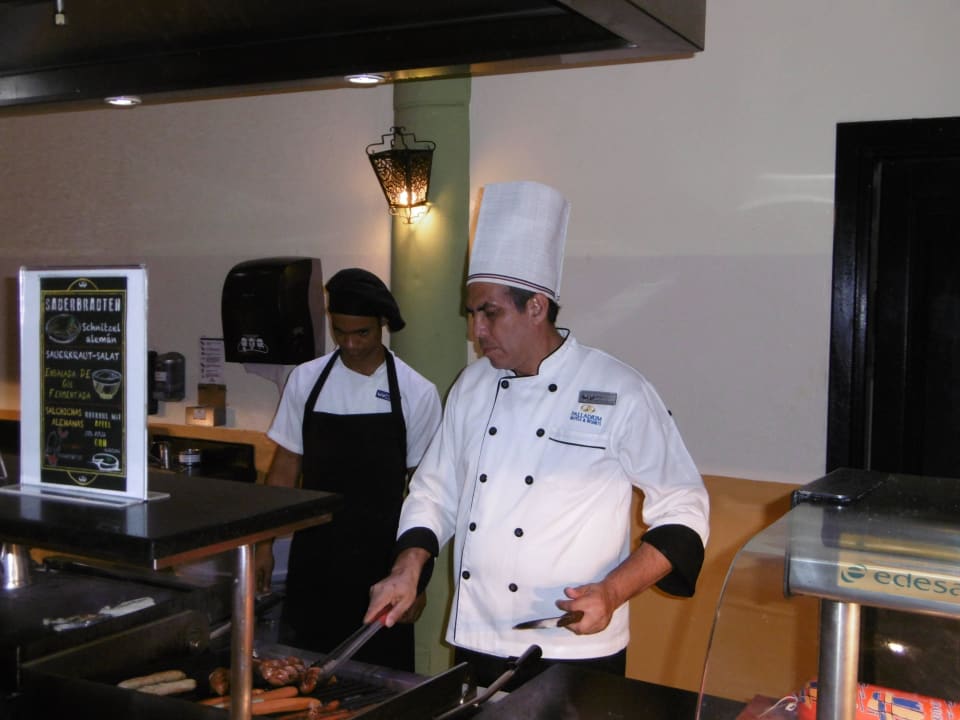 Sir Senjor John bei einer Präsentation TRS Turquesa Hotel - Adults only