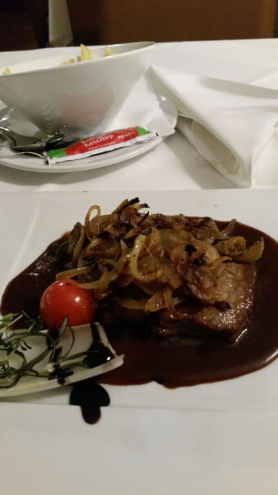 Steak mit Pommes Hotel Kulinarium an der Glems