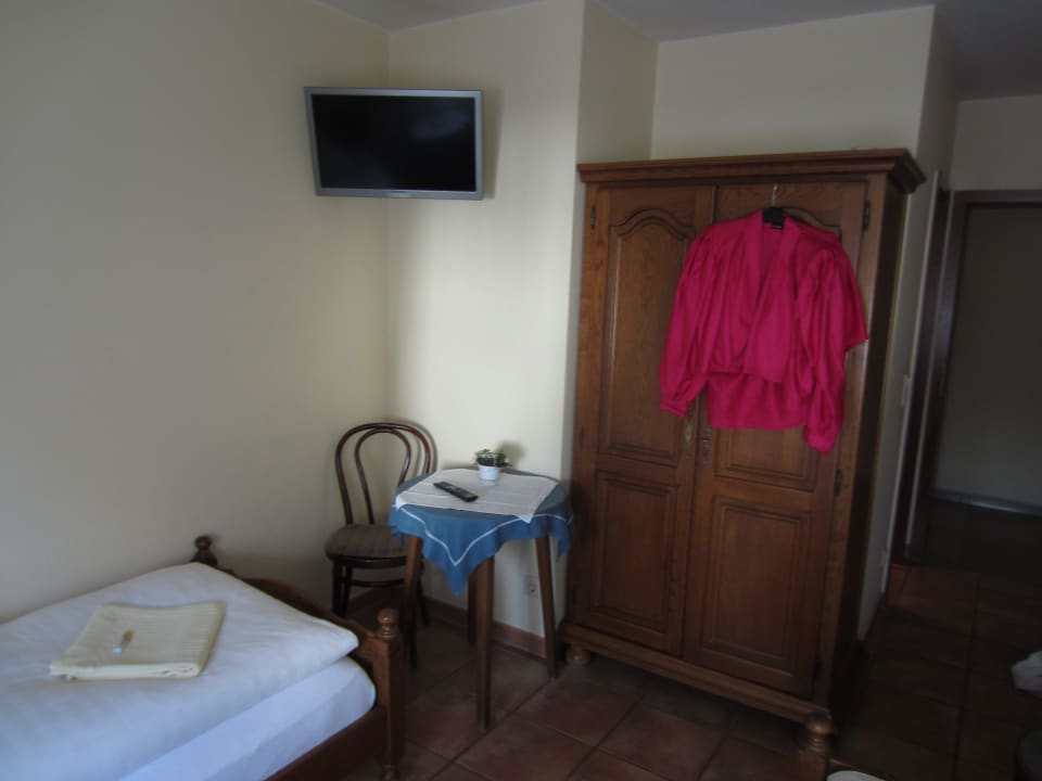 Bild vom Fenster in den Raum Gasthof Robens