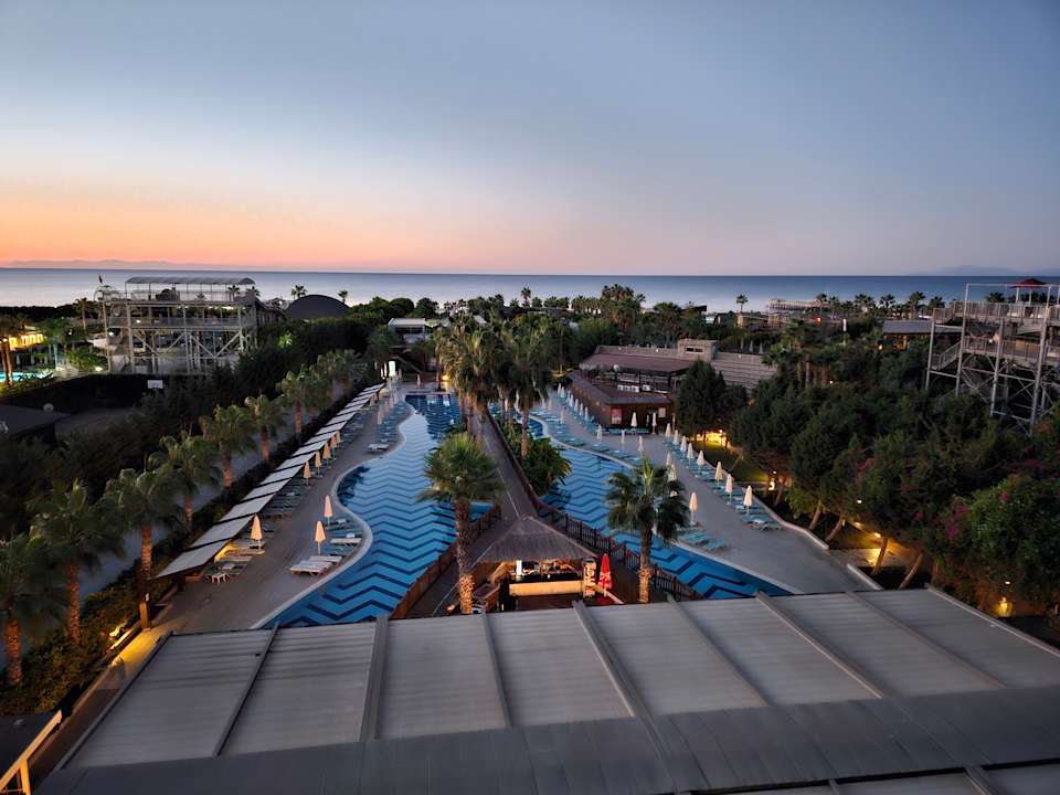 Ausblick Saturn Palace Resort Hotel