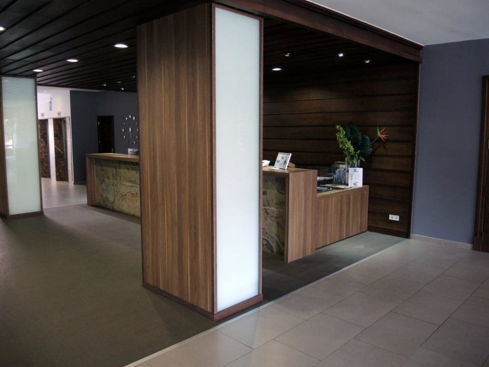 Lobby BG Hotel Caballero