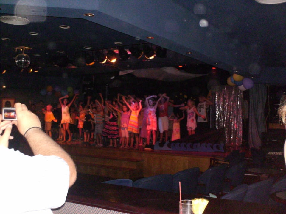 Show vom Badingoo Kinderclub Flipflop Cala Romantica