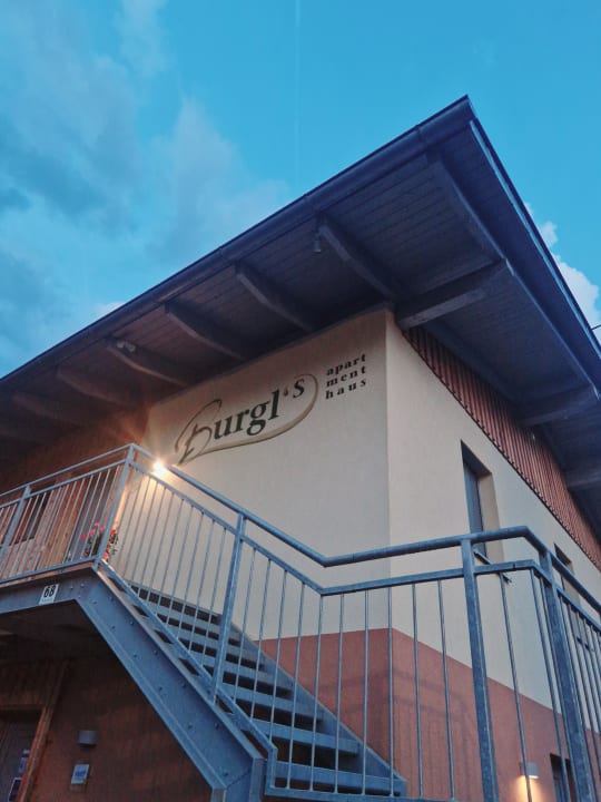 Außenansicht Burgl's Apartmenthaus Nassfeld in Kärnten