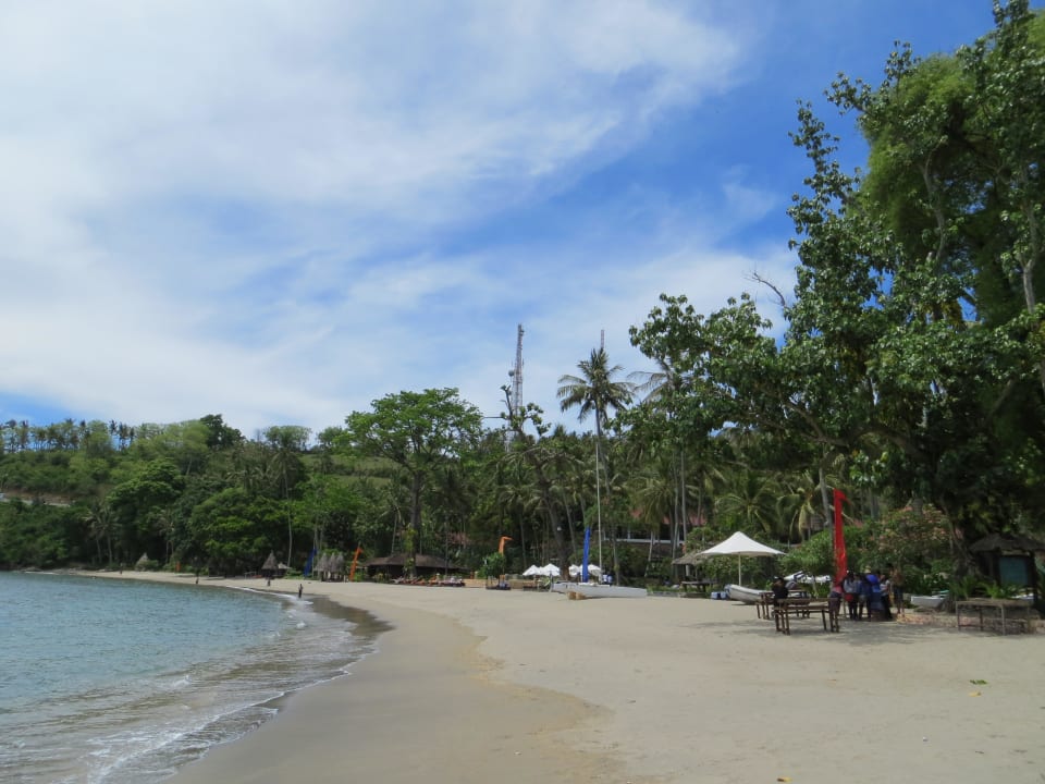 The beach Hotel Sheraton Senggigi Lombok Beach Resort