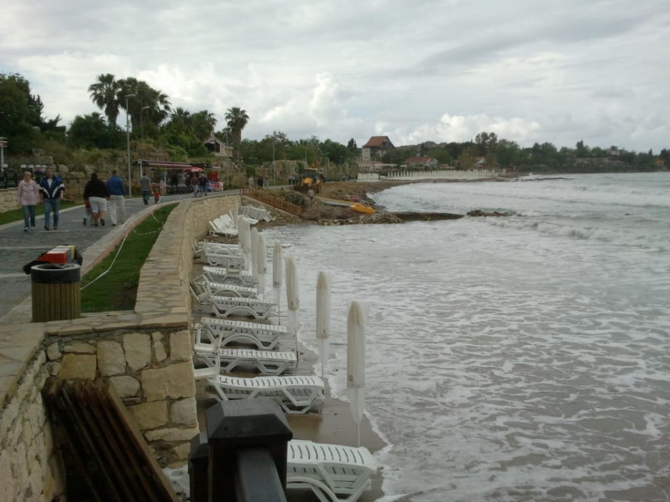Strand überflutet Side Altinkum Hotel