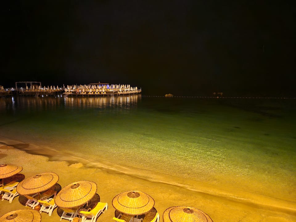 Strand Salamis Bay Conti Resort Hotel & Casino