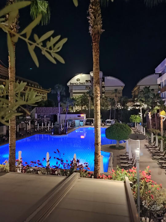 Pool Port Side Resort Hotel