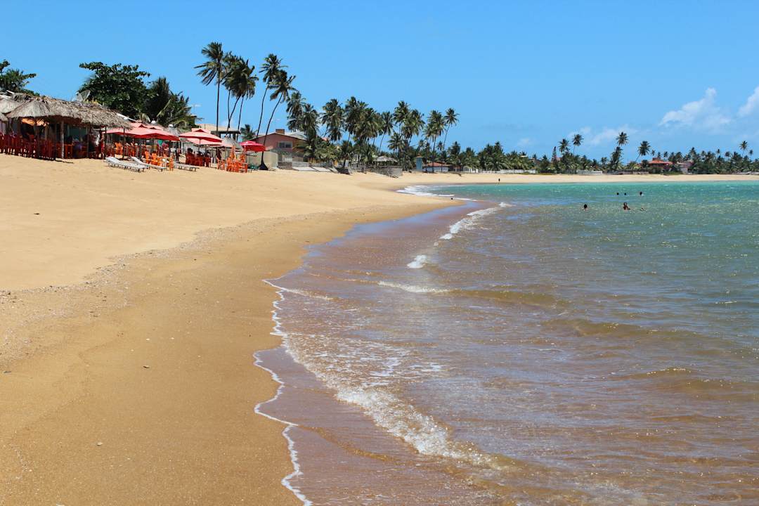 Strand südlich mit Strandkneipen Hotel Arco Iris